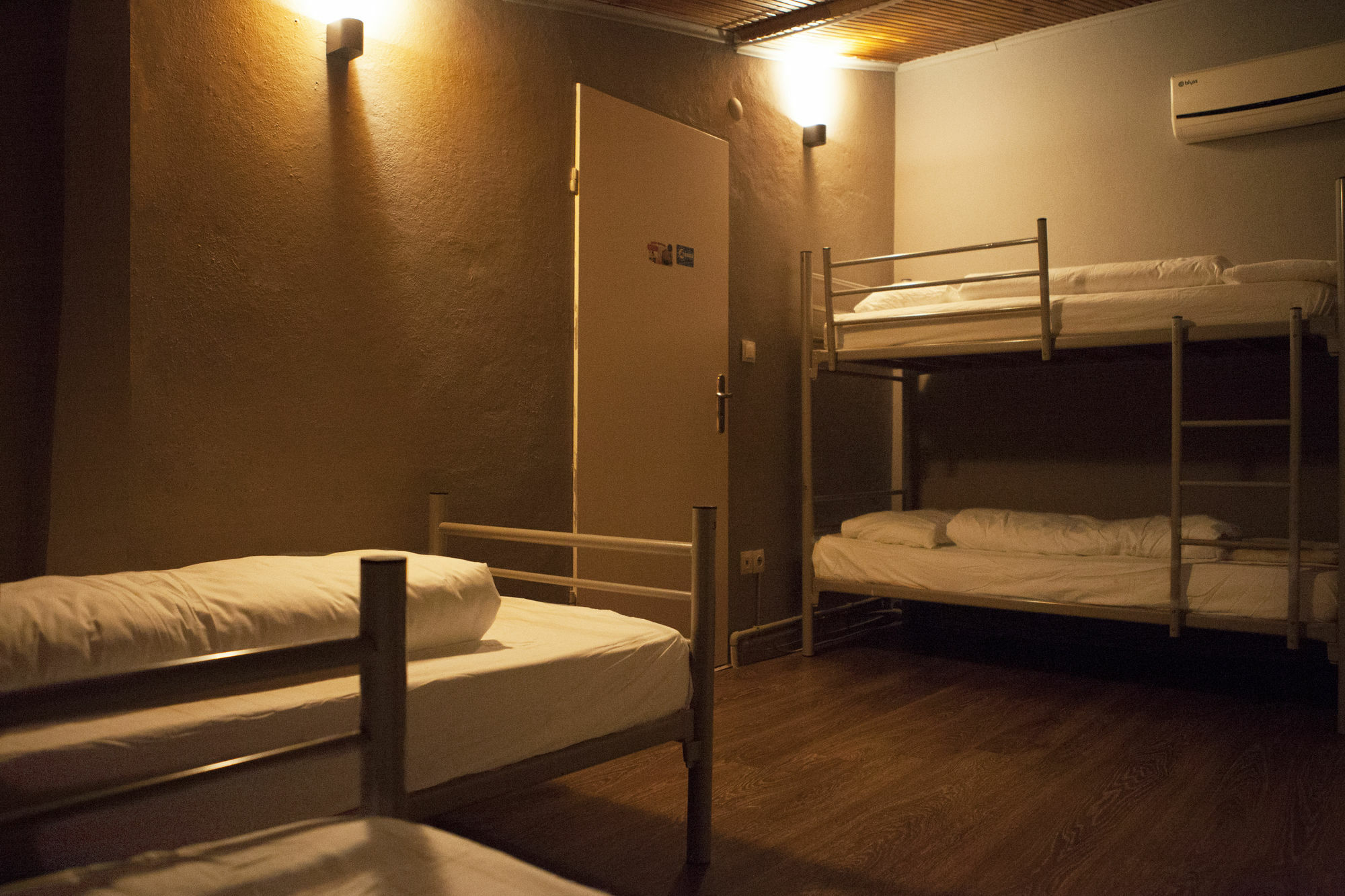 Eastwest Guesthouse Istanboel Buitenkant foto